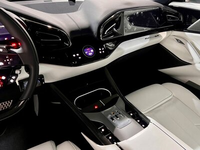 صورة 11 لـ 2024 Ferrari PUROSANGUE