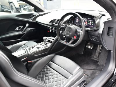 2022 AUDI R8 photo 3