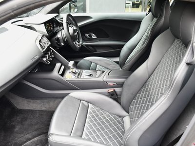 2022 AUDI R8 photo 12
