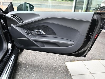 2022 AUDI R8 photo 9