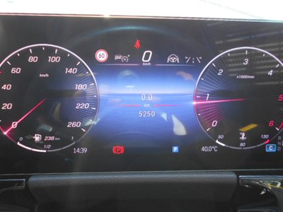 2025 Mercedes-BENZ GLA photo 11