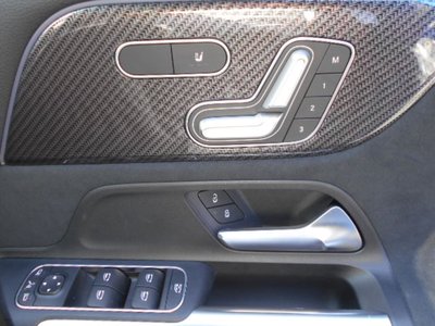 2025 Mercedes-BENZ GLA photo 9