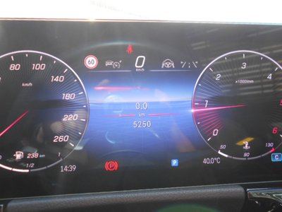 2025 Mercedes-BENZ GLA photo 10