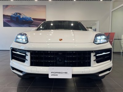 2023 Porsche CAYENNE photo 6