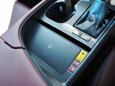 2024 Lexus ES thumbnail 50