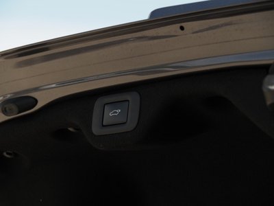2024 Lexus ES thumbnail 34
