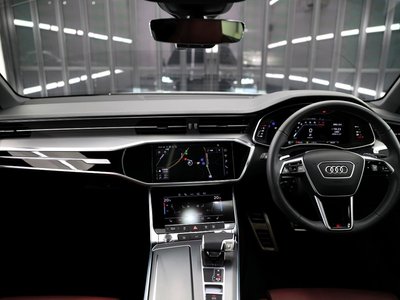 صورة مصغرة 19 لـ 2025 AUDI S6