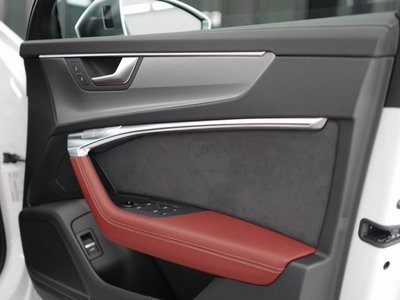 صورة مصغرة 14 لـ 2025 AUDI S6