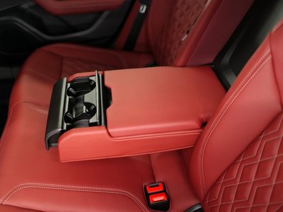 صورة مصغرة 77 لـ 2025 AUDI S6