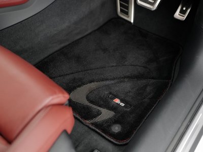 صورة مصغرة 16 لـ 2025 AUDI S6