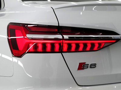 صورة مصغرة 120 لـ 2025 AUDI S6