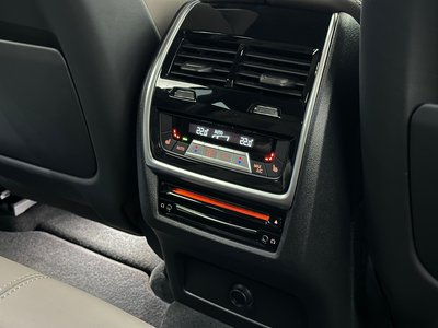 صورة 42 لـ 2021 BMW X6 M