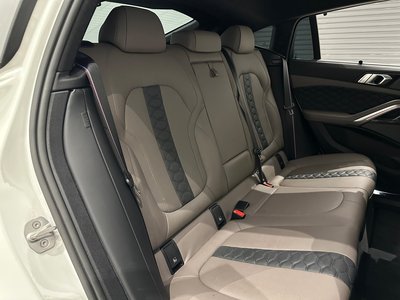 صورة 44 لـ 2021 BMW X6 M