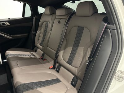 صورة 46 لـ 2021 BMW X6 M