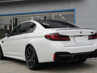 2022 BMW M5 COMPETITION photo 2
