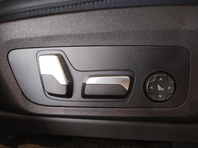 2023 BMW X4 thumbnail 57
