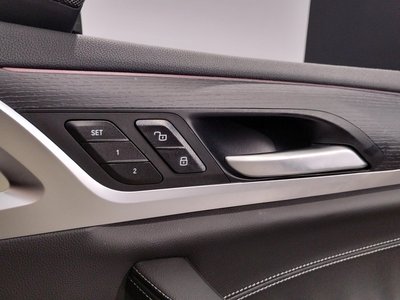 2023 BMW X4 thumbnail 56