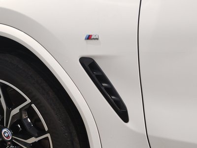 2023 BMW X4 thumbnail 38