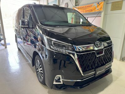 2024 Toyota GRAND ACE — фото 1