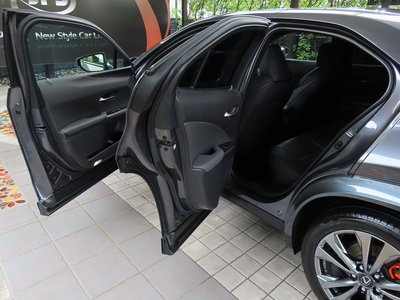 صورة 72 لـ 2024 Lexus UX