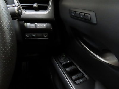صورة 61 لـ 2024 Lexus UX