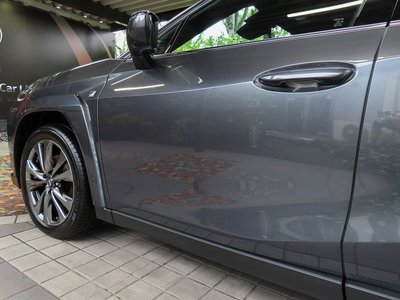 صورة 36 لـ 2024 Lexus UX