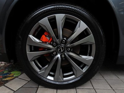 صورة 37 لـ 2024 Lexus UX
