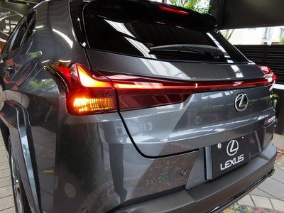 صورة 20 لـ 2024 Lexus UX