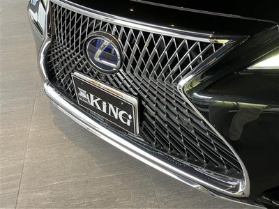 صورة 6 لـ 2021 Lexus LS