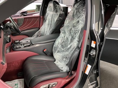 صورة 37 لـ 2021 Lexus LS
