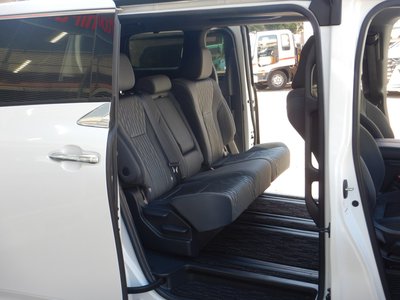 2025 Toyota ALPHARD 缩略图 10