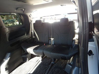 2025 Toyota ALPHARD 缩略图 32