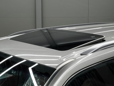 2024 Lexus LX thumbnail 34