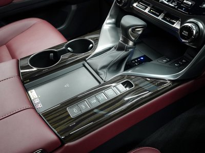 2024 Lexus LX thumbnail 21