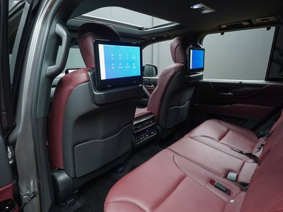 2024 Lexus LX photo 9