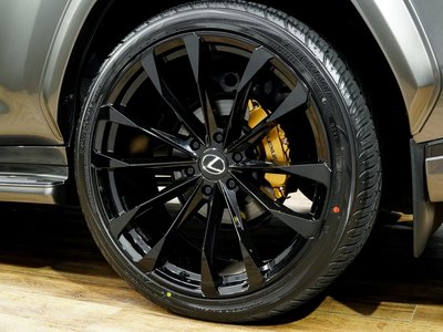 2024 Lexus LX thumbnail 60