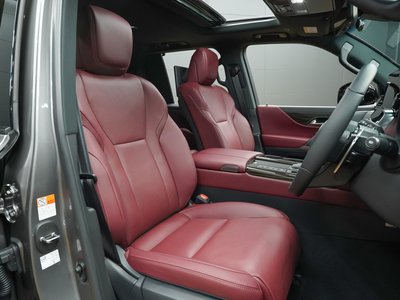 2024 Lexus LX thumbnail 22