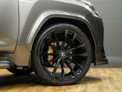 2024 Lexus LX photo 11