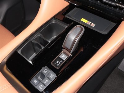 صورة 14 لـ 2024 Toyota VELLFIRE