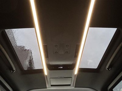 صورة 30 لـ 2025 Toyota ALPHARD