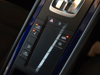 2021 Porsche 718 thumbnail 17