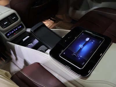2023 Mercedes-BENZ GLS MAYBACH — миниатюра 29