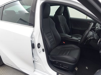 2021 Lexus IS photo 14