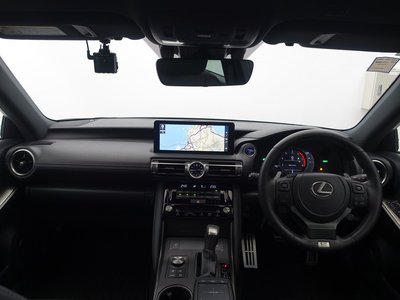 2021 Lexus IS photo 7