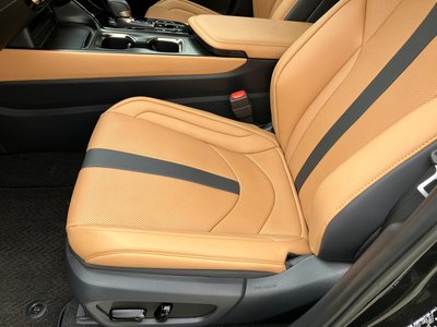 2025 Lexus NX thumbnail 19