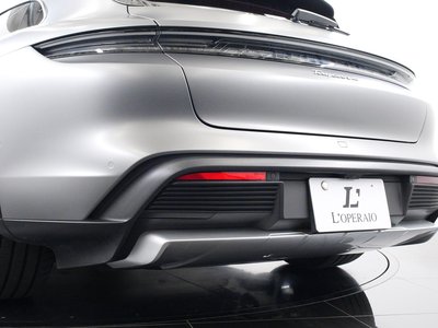 2024 Porsche TAYCAN thumbnail 45