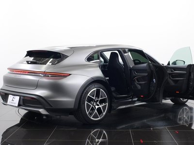 2024 Porsche TAYCAN thumbnail 20