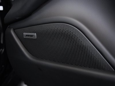 2024 Porsche TAYCAN photo 11