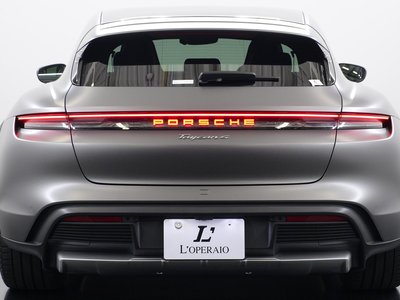 2024 Porsche TAYCAN thumbnail 18