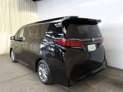 صورة 3 لـ 2026 Toyota ALPHARD